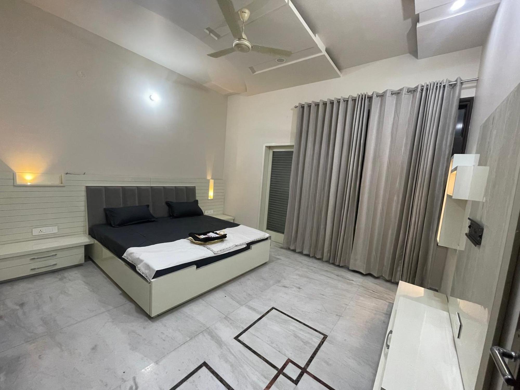 Urban Oasis Villa Amritsar Exterior photo